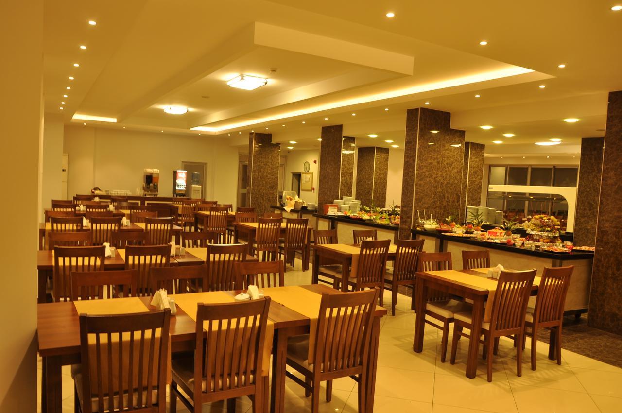 Grand Ati̇Lla Hotel Alanya Bagian luar foto